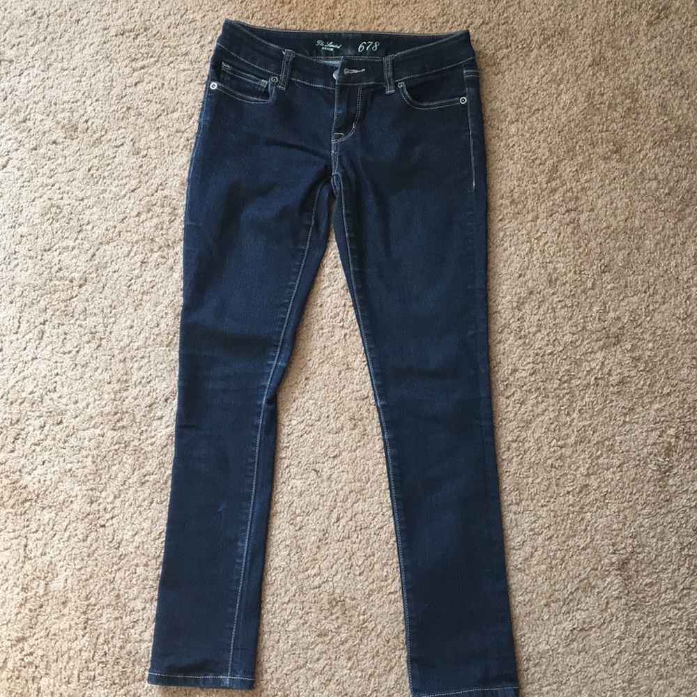 Limited dark rinse skinny jean